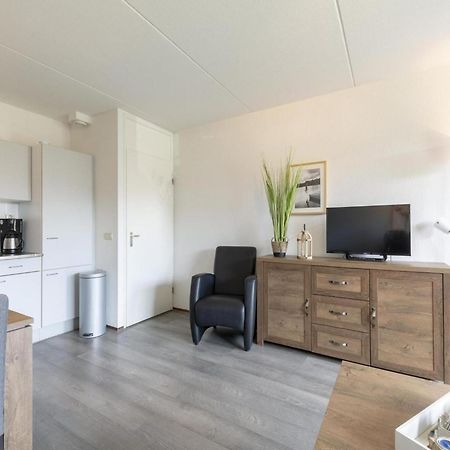 Lovely Apartment With Patio Callantsoog Bagian luar foto