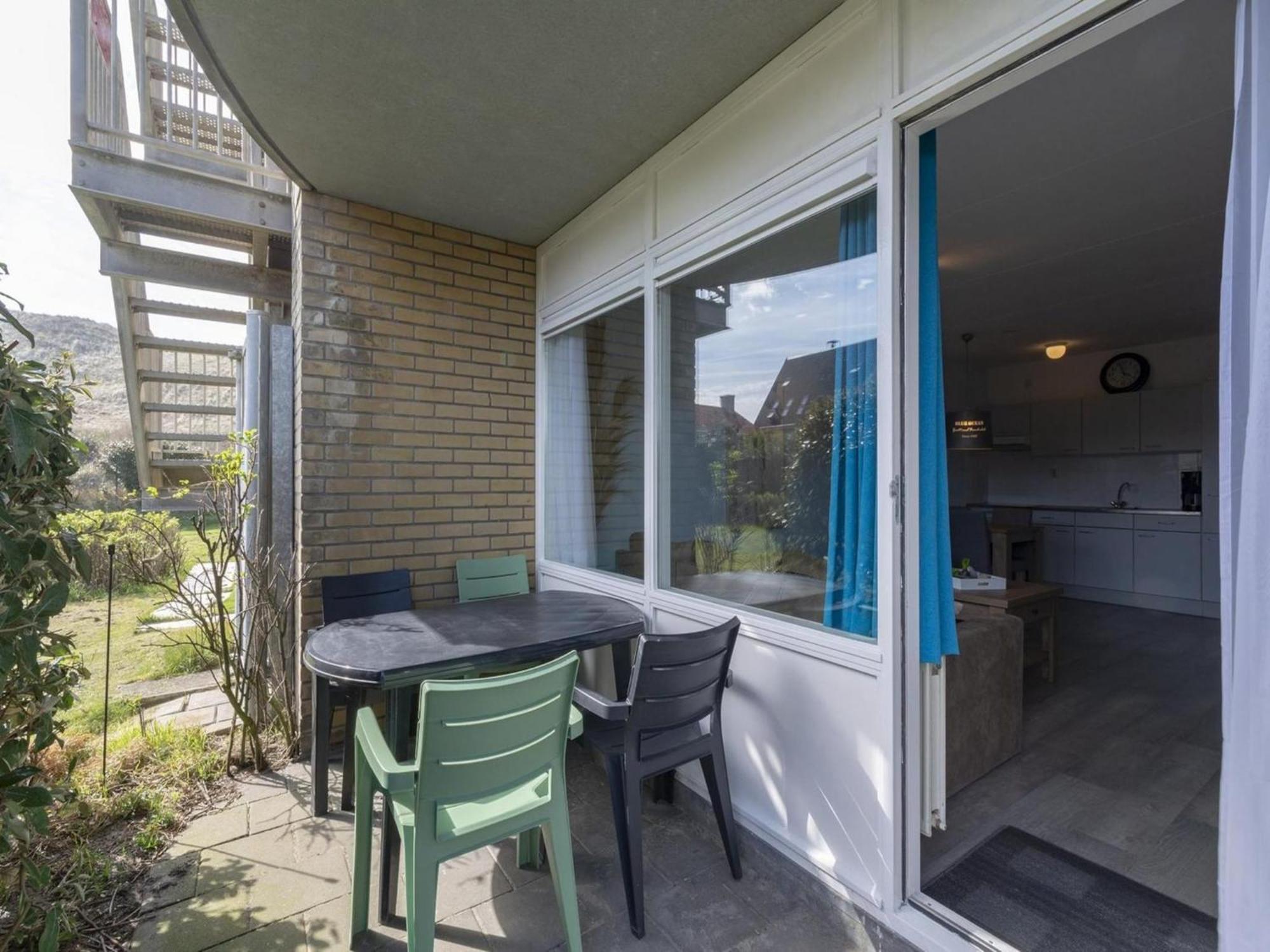 Lovely Apartment With Patio Callantsoog Bagian luar foto